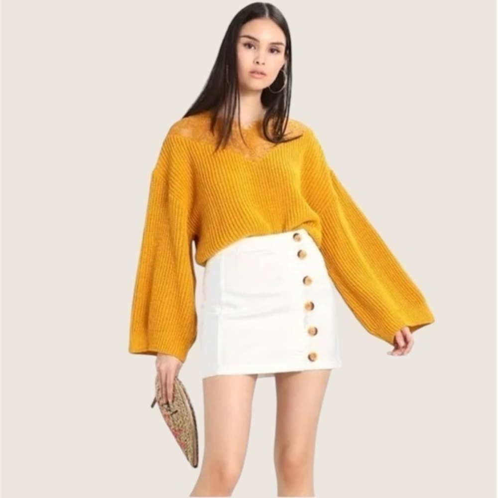 4/$15 | Free People | ‘Little Daisies’ Button-Front Mini